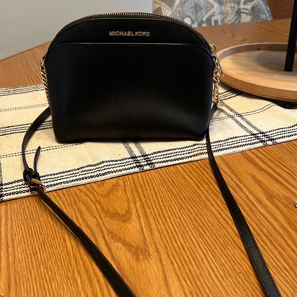 micheal kors black leather shoulder bag